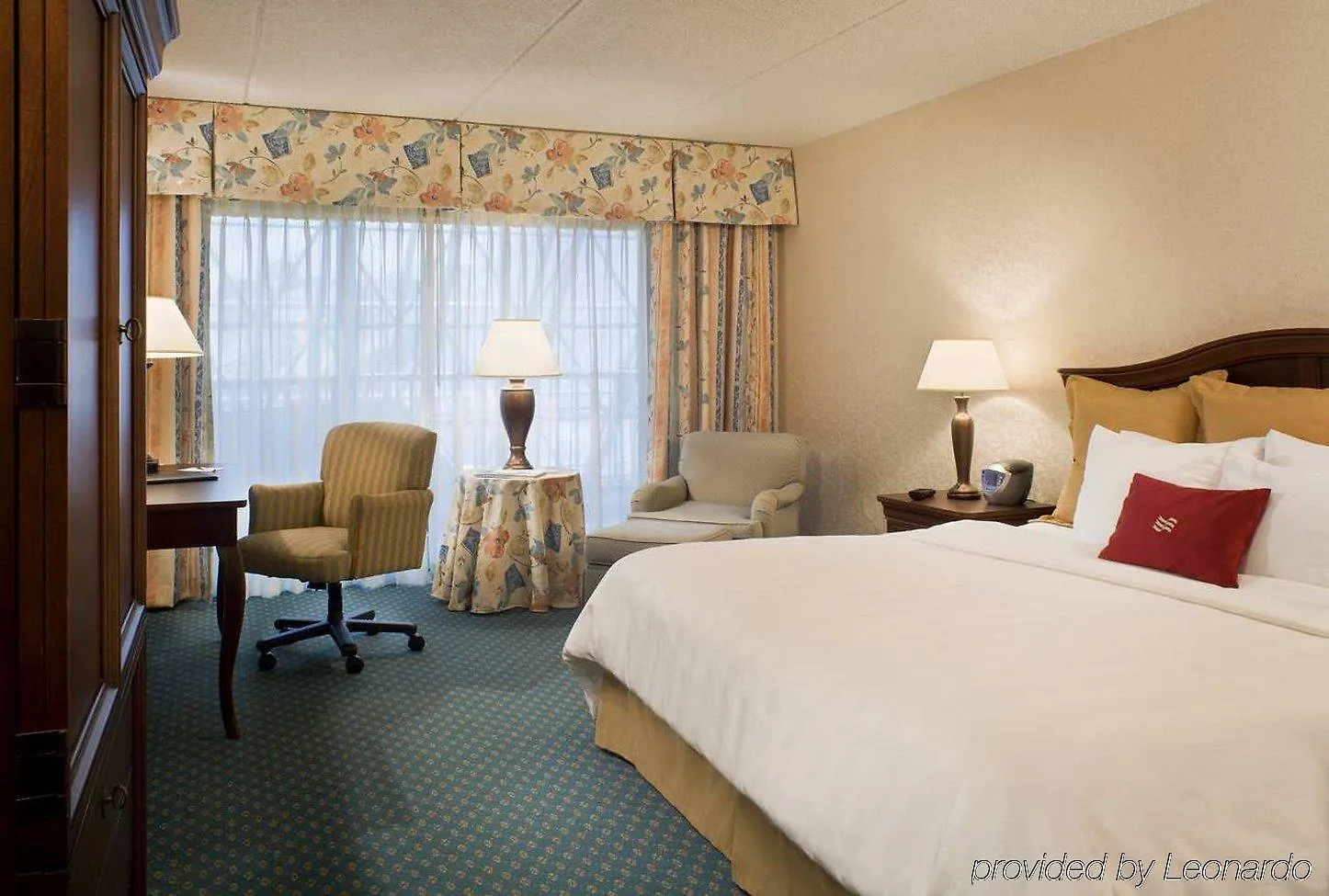 Doubletree By Hilton Orlando Airport Hotel