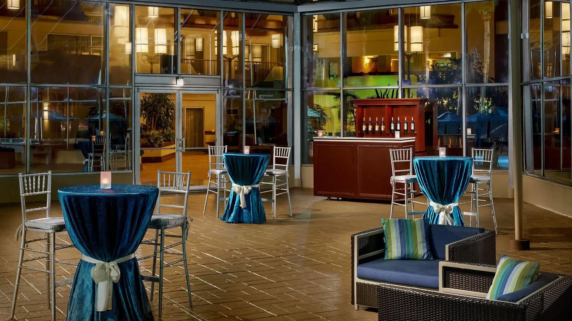 ***  Doubletree By Hilton Orlando Airport Hotel USA