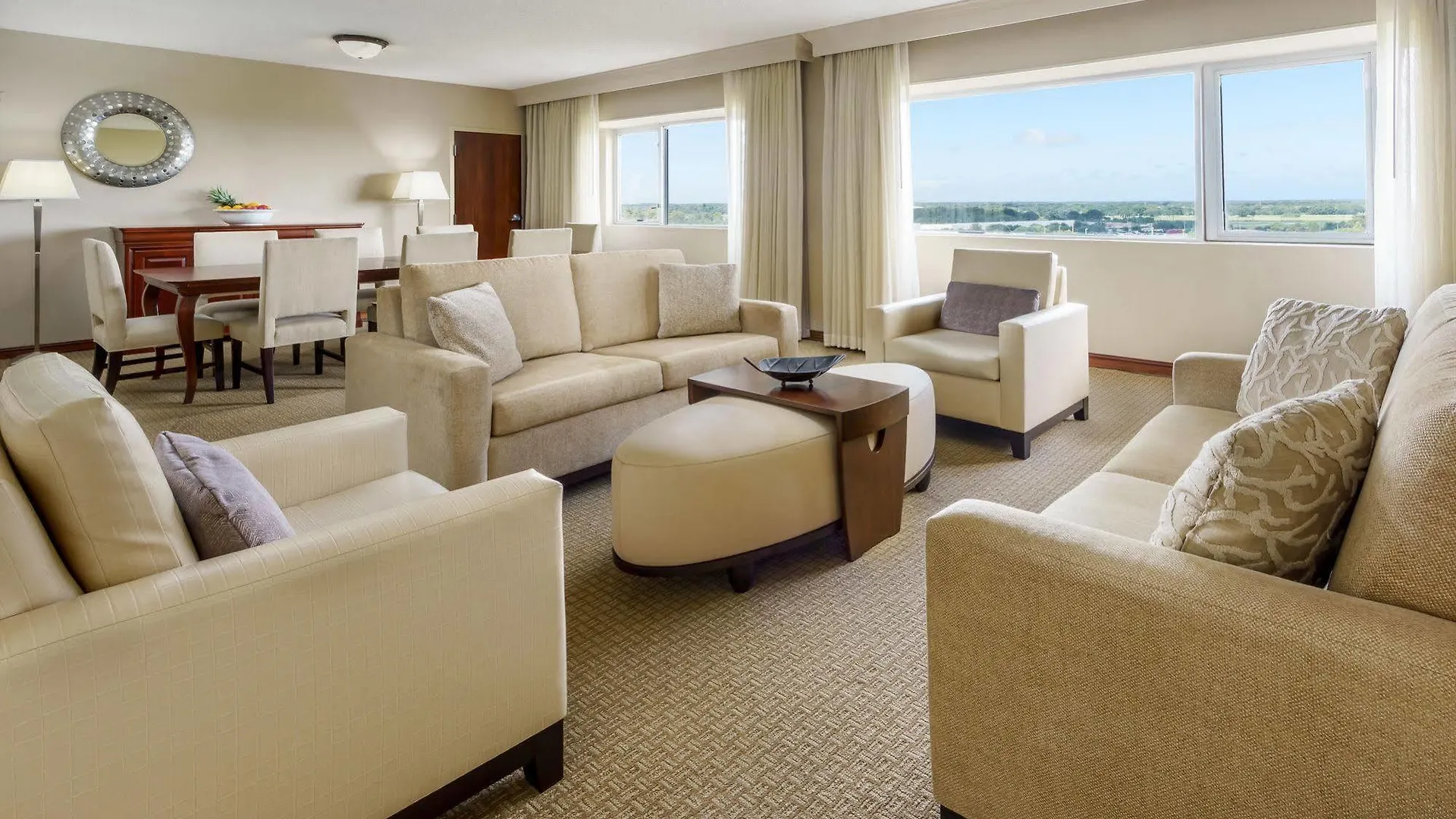 Doubletree By Hilton Orlando Airport Hotel