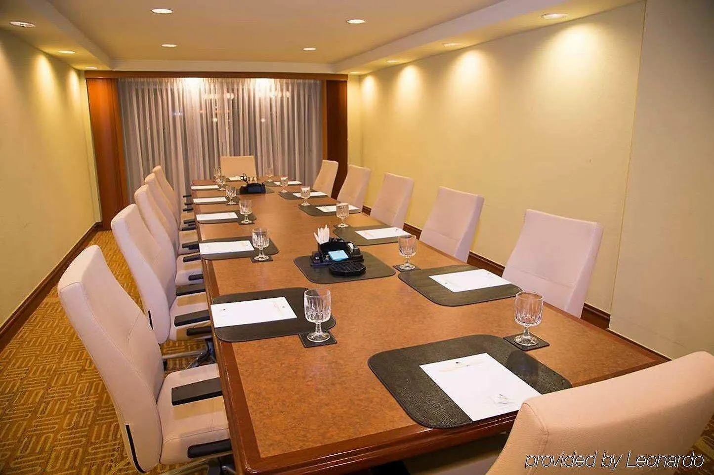 ***  Doubletree By Hilton Orlando Airport Hotel USA