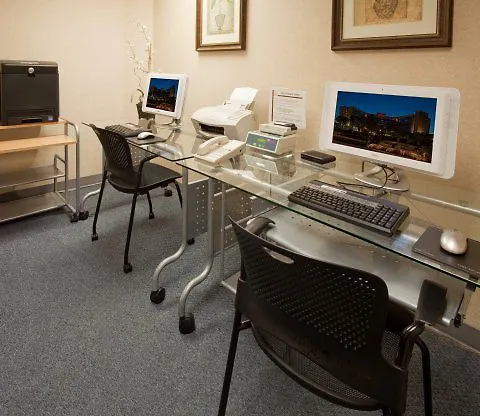 Doubletree By Hilton Orlando Airport Hotel