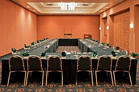 Doubletree By Hilton Orlando Airport Hotel 3*,